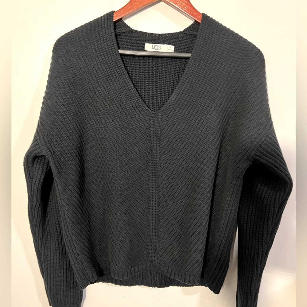 UGG V-neck cable sweater with subtle chevron knit. SM